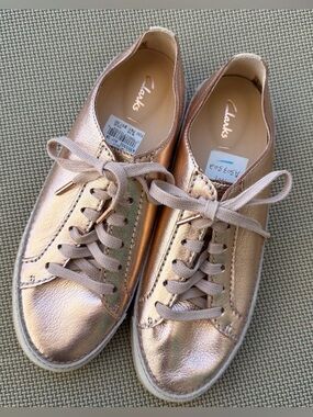 New Clarks Hidi Holly Lace Up Sneakers Shoes Women's 7M Rose Gold Leather QVC